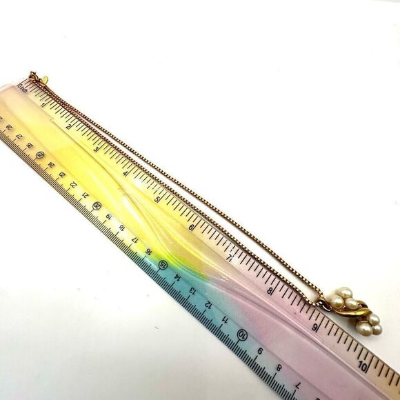 Richelieu faux pearl gold tone pendant necklace - Picture 8 of 12